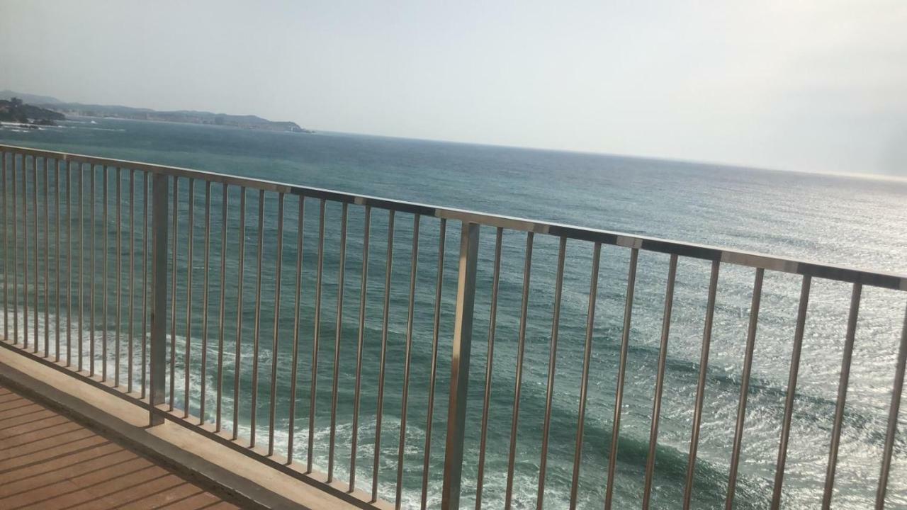 Apartamento En Primera Linia Vistas Al Mar プラヤ・デアロ エクステリア 写真
