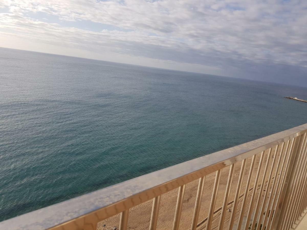 Apartamento En Primera Linia Vistas Al Mar プラヤ・デアロ エクステリア 写真