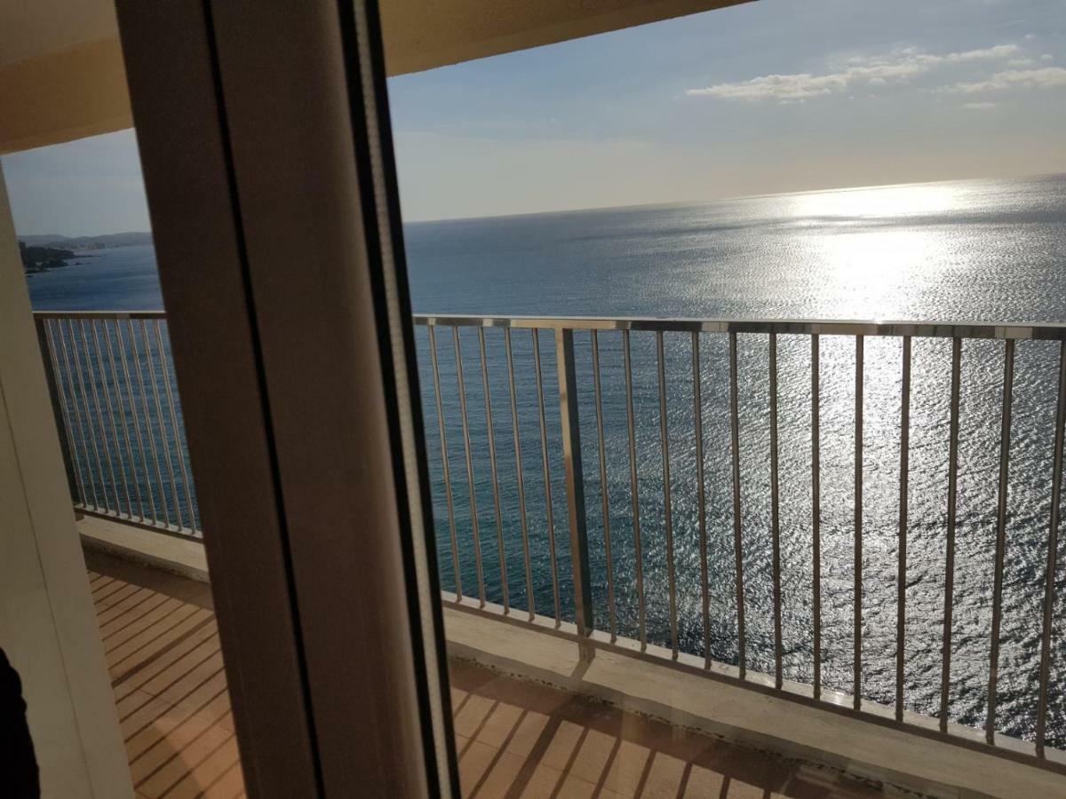 Apartamento En Primera Linia Vistas Al Mar プラヤ・デアロ エクステリア 写真