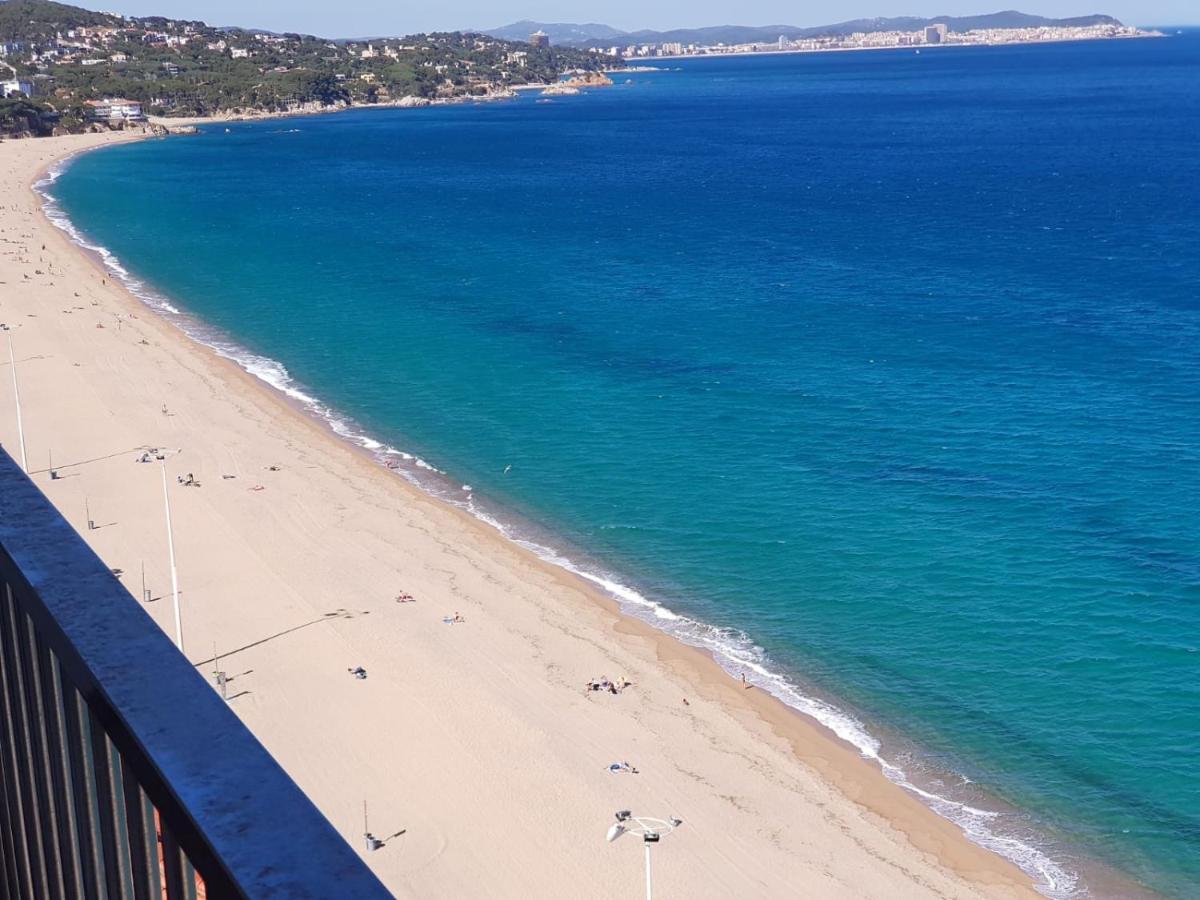 Apartamento En Primera Linia Vistas Al Mar プラヤ・デアロ エクステリア 写真