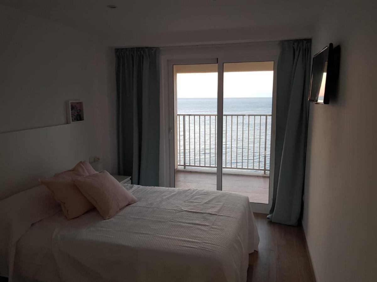 Apartamento En Primera Linia Vistas Al Mar プラヤ・デアロ エクステリア 写真